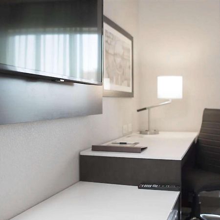 Hilton Garden Inn Minneapolis - University Area Extérieur photo