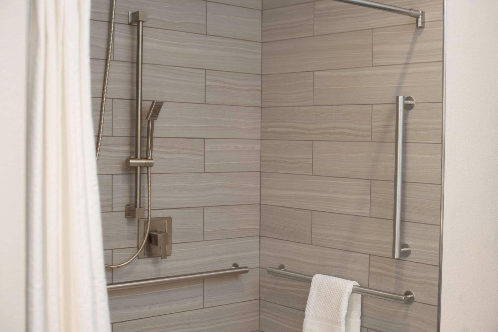 Hilton Garden Inn Minneapolis - University Area Extérieur photo