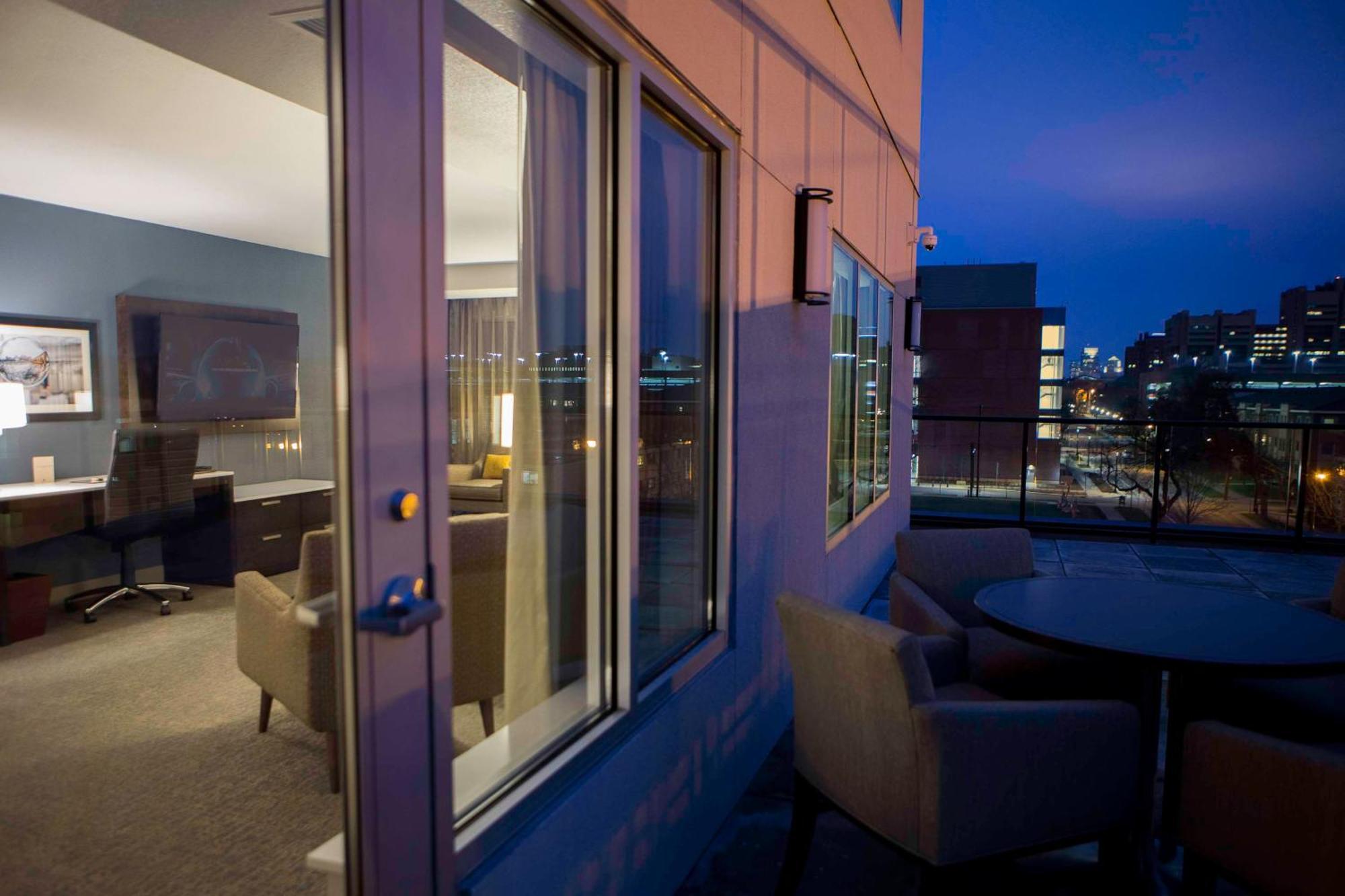 Hilton Garden Inn Minneapolis - University Area Extérieur photo