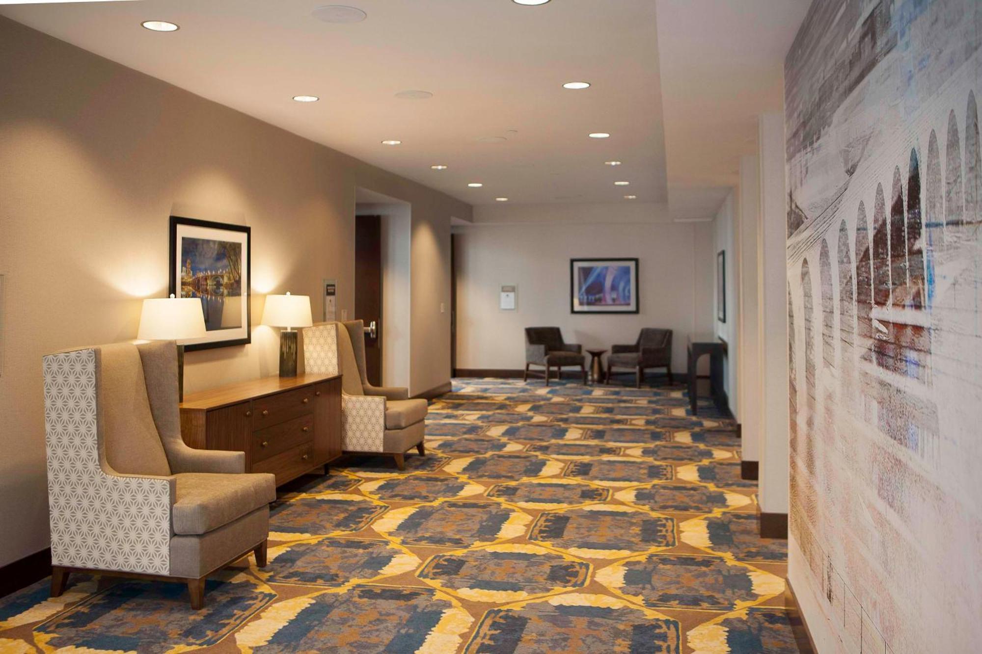 Hilton Garden Inn Minneapolis - University Area Extérieur photo