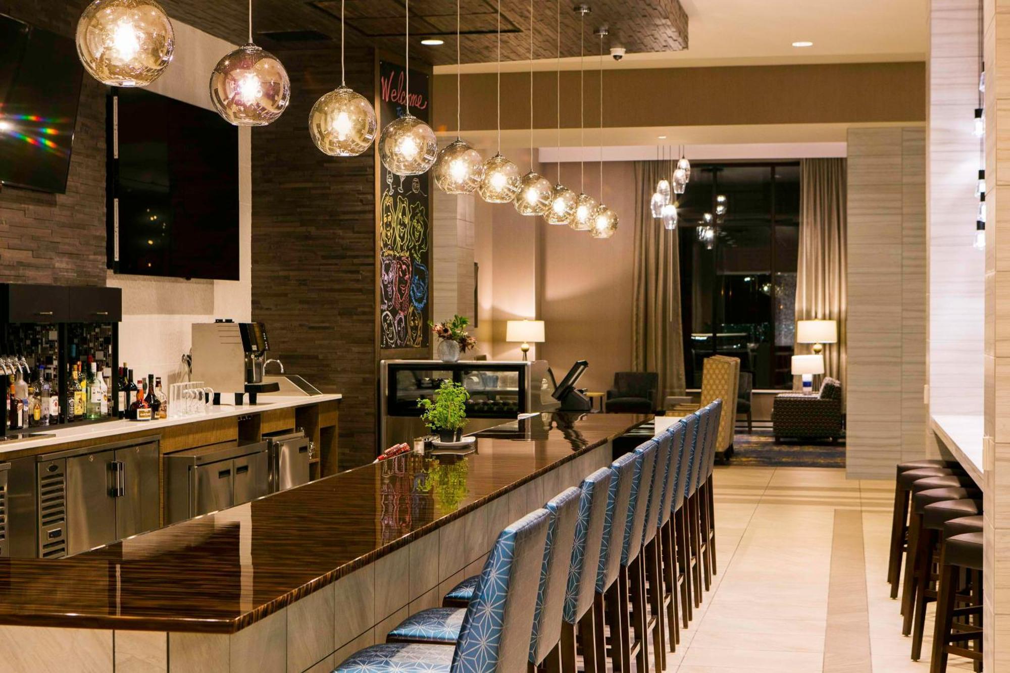 Hilton Garden Inn Minneapolis - University Area Extérieur photo