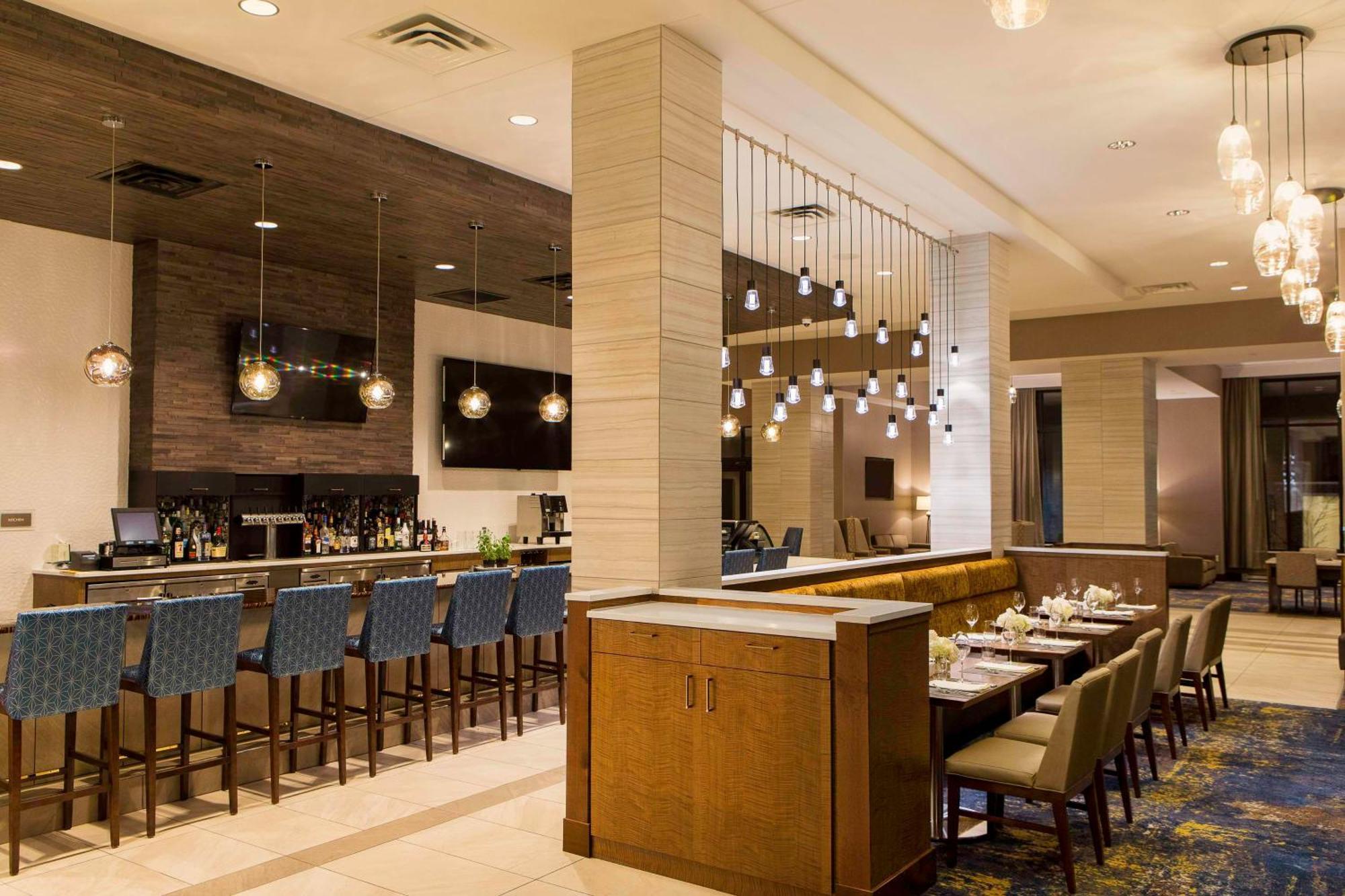 Hilton Garden Inn Minneapolis - University Area Extérieur photo