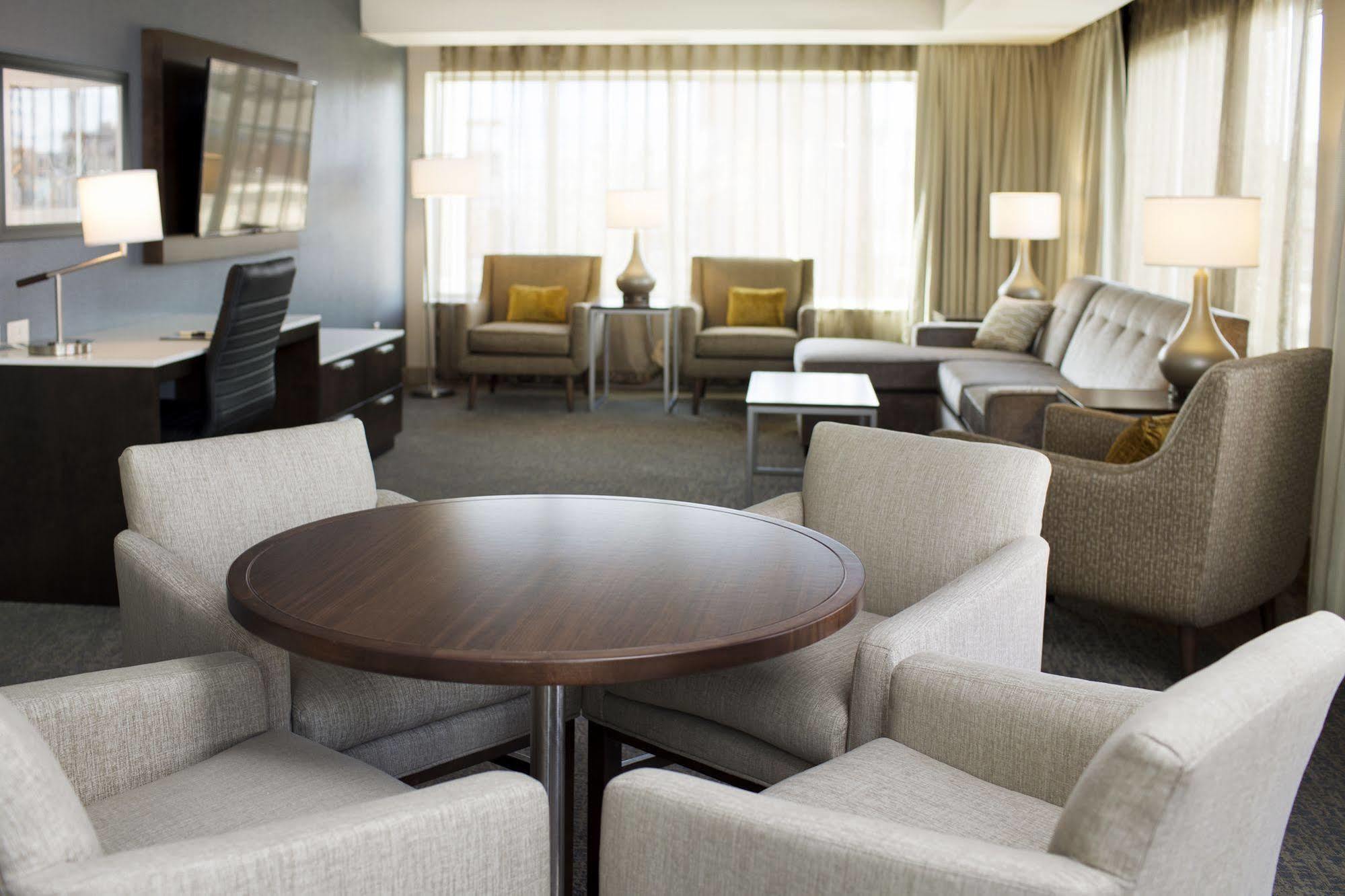 Hilton Garden Inn Minneapolis - University Area Extérieur photo